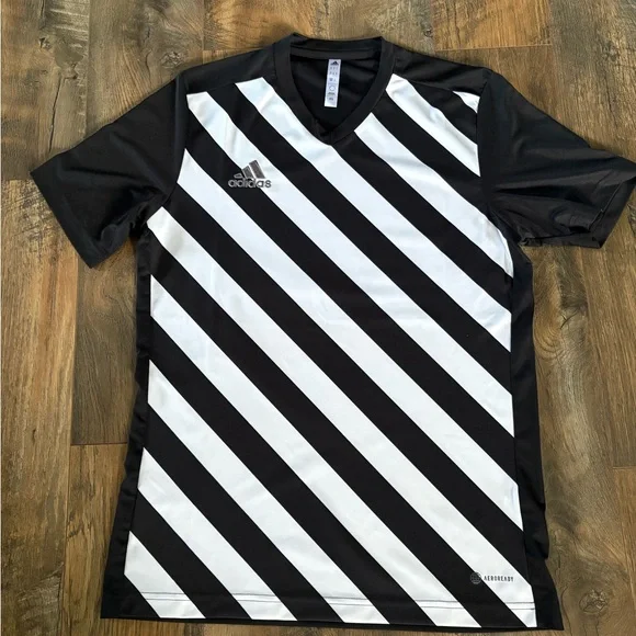Adidas ENTRADA 22 GRAPHIC Soccer Jersey Black-White | Men's M - Picture 1 of 5